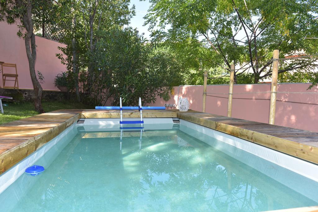 Bed & Breakfast Yin & Yang San Pantaleo Ngoại thất bức ảnh