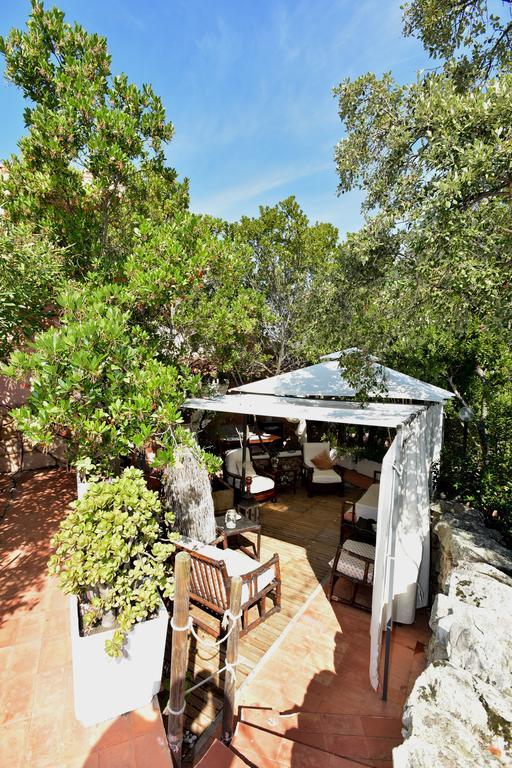 Bed & Breakfast Yin & Yang San Pantaleo Ngoại thất bức ảnh
